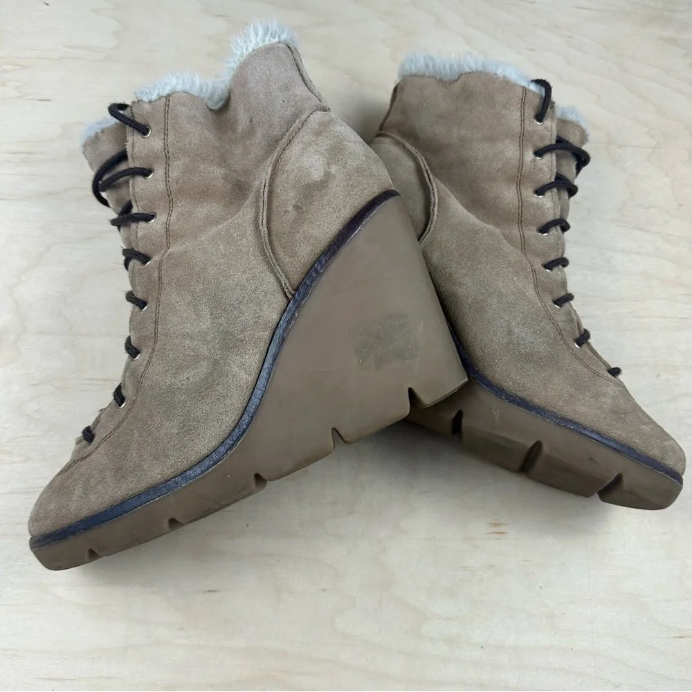 Michael Kors wedge Boots with Fur Trim